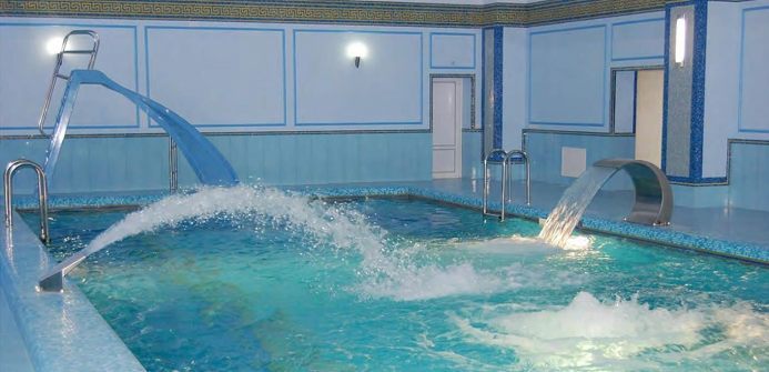 Бассейн плавательный, спа зона в отеле «GREEN PARK»